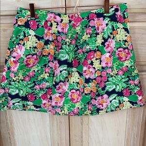 Lilly Pulitzer vintage navy with flowers Size L